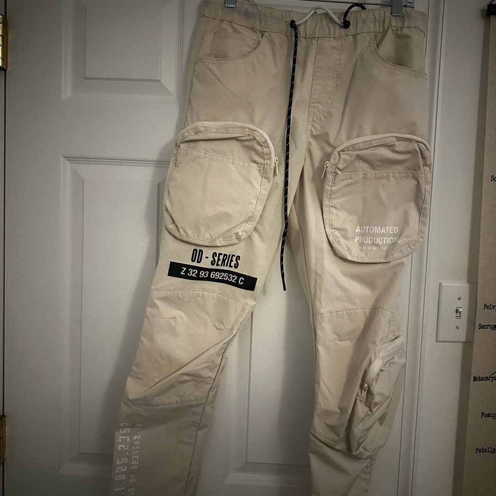 Stylish Tan Cargo Pants for Men